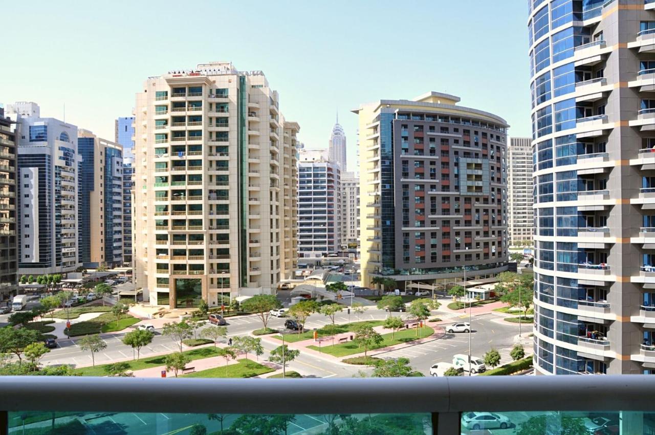 Care Holiday Homes Apartments Barsha Heights Dubai Luaran gambar